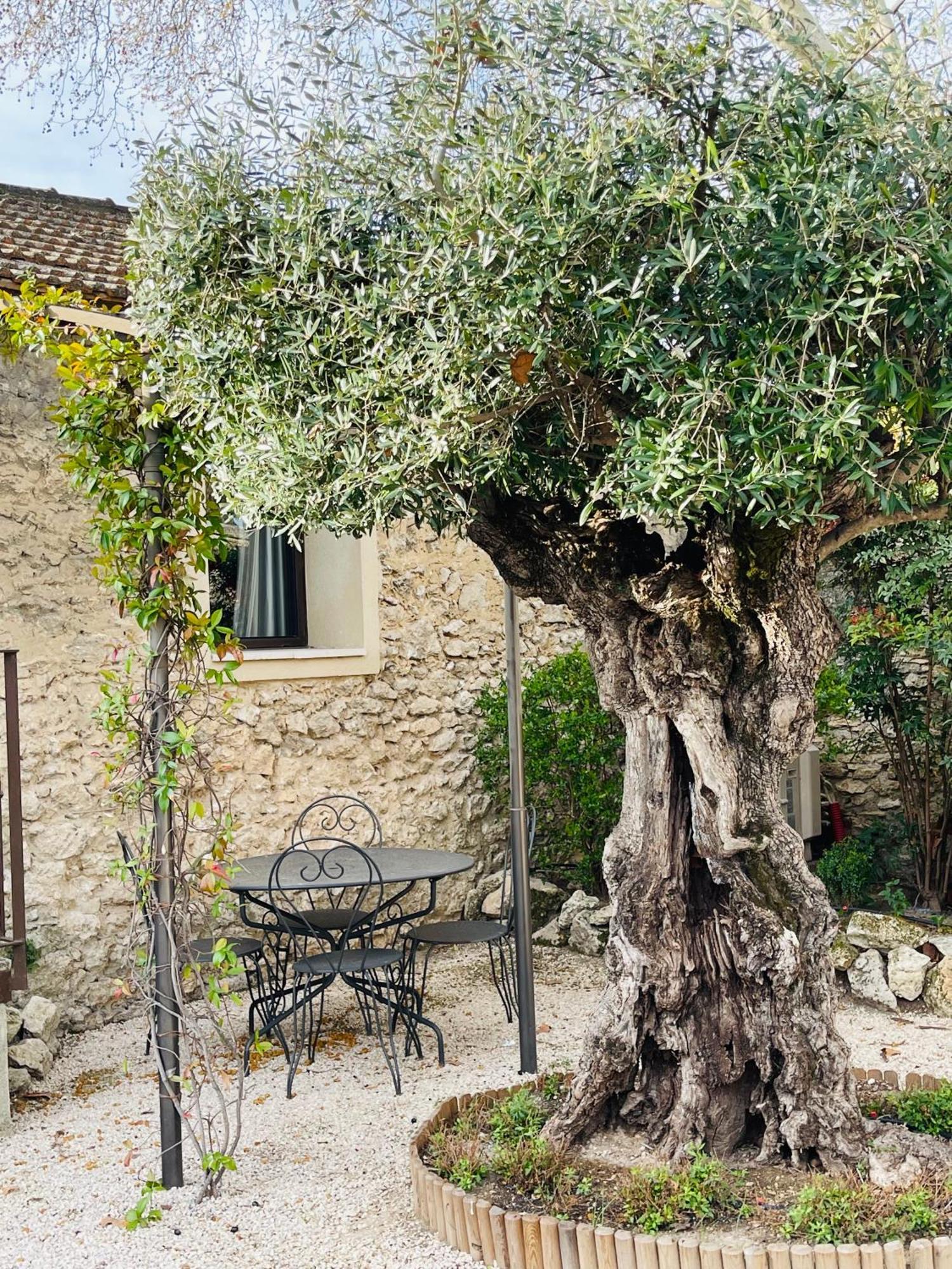 La Bastide Des Songes - Demeure D'Hotes Robion en Luberon Экстерьер фото